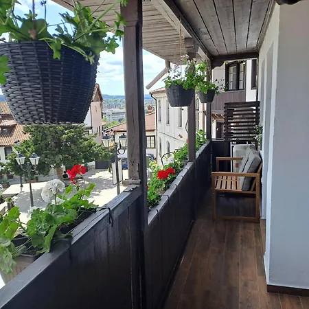 лазара Guest house *
