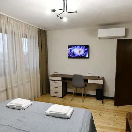 лазара Guest house *