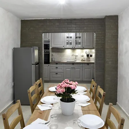 лазара Guest house *